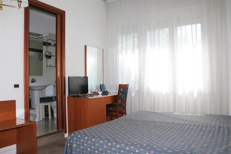 Hotel Italia Равена Екстериор снимка